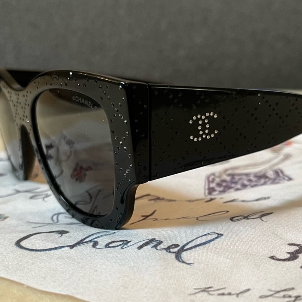 Chanel Sunglasses 5421-B